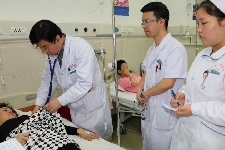 仁心仁术为患者护航丹心妙手保康健——专访江南在线体育康复科